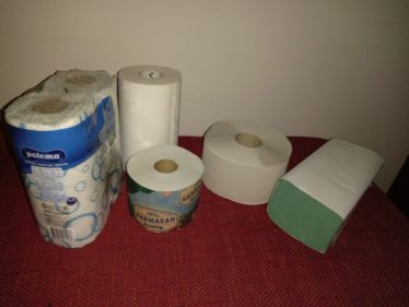 papierové utierky, toaletný papier
