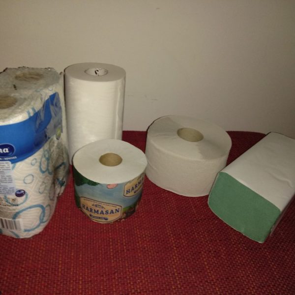 papierové utierky, toaletný papier